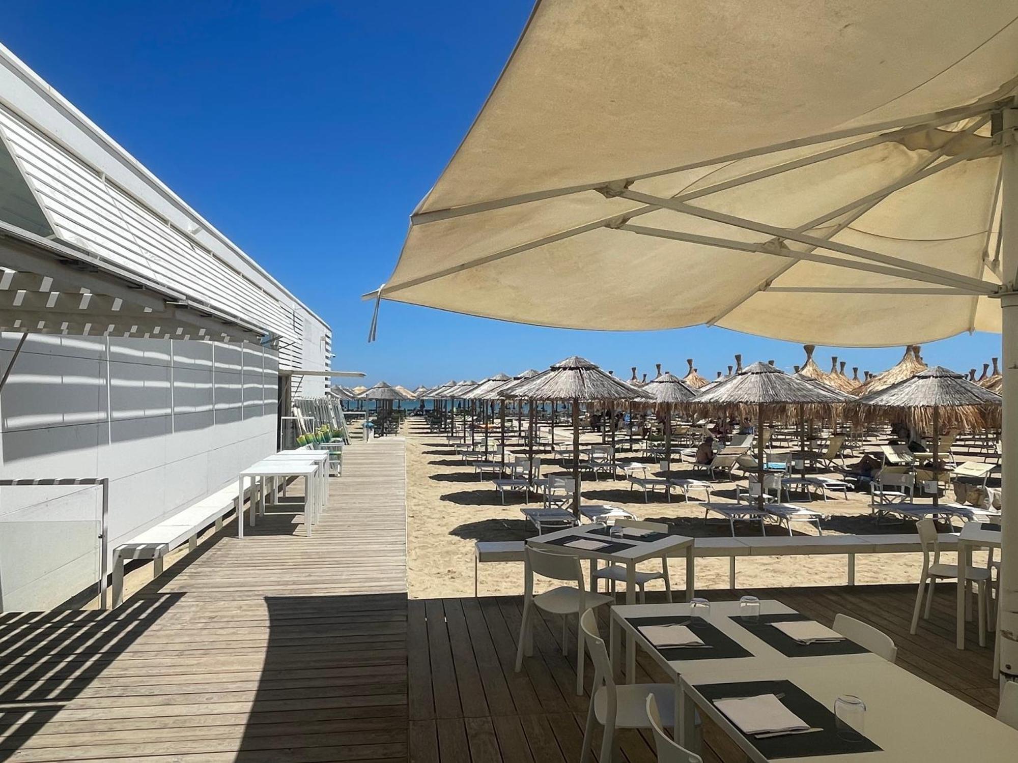 Carducci 83 Bed & Breakfast Pescara Exterior photo